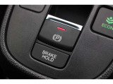 電子制御パーキングブレーキ!停車中にブレーキペダルを踏み続けなくてもブレーキ保持が出来るオートマチックブレーキホールドもございます。