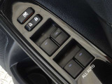 電動格納式ドアミラー・パワーウインドウを装備しています。
