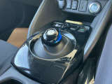 パソコンのマウスのような電制シフト、手首を軽く動かすだけで操作できる、まったく新しい操作感です。