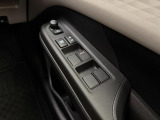 ご納車前にはプロの整備士が点検を行い、交換の必要がある部品は交換してからご納車いたします。また、その後の点検・整備・車検等も当社にお任せください。