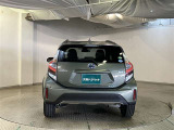 リヤ、後ろから見るとまた車の印象が変わってきますね☆☆