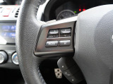 ボリューム操作など運転中に目線をそらさずにステアリングリモコンで操作できます☆