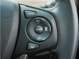 ◆アダプティブクルーズコントロール◆予め設定した車速内でクルマが自動的に加減速。前走車との適切な車間距離を維持しながら追従走行します。【LKAS】車線維持支援システムでステアリング操作を支援。