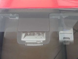 衝突回避/被害軽減 ペダル踏み間違い 車線逸脱警報 先進ライト 充実の安全装備搭載してます