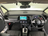 【前方視界】開放的な前方視界!運転がしやすく疲れにくいです♪窓が大きく、見通しがとっても良いおクルマですよ♪