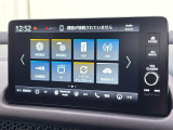 ★スマートフォンのような操作感の静電式タッチパネル。