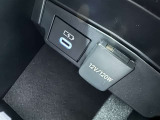 シガーソケット用の充電器が使用可能です!