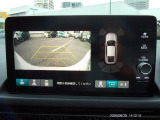 画質もキレイなバックカメラ、車庫入れが苦手な方も運転が好きになるはず。