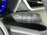 トンネルなど、周囲の明るさの変化でランプ類を自動オン・オフするコンライトです(消し忘れ防止機能付)