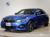 【BMWの伝統】BMWのお車は、&ldquo;駆け抜ける歓び&rdquo;を意識し、走行の安定性とコーナリングの良さを追求し、思い通りにハンドルの操作可能です。