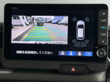 後方確認はオマカセのリアカメラ付です。車庫入れもラクラクです☆前方後方に障害物を検知して警報を鳴らすセンサーも搭載されております☆