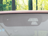 【i-ACTIVESENSE】走行中に前方の車両等を認識し、衝突しそうな時は警報とブレーキで衝突回避と被害軽減をアシスト。より安全にドライブをお楽しみいただけます。