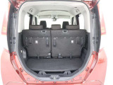 5人乗車時のラゲージスペースですバックなどちょっとしたお荷物なら積めそうですね!