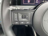 ステアリングスイッチも付いておりますので、運転中でも音量の変更など可能です。