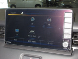 ナビゲーションは純正9インチコネクトナビ(VXU-225VZi)を装着しております。AM、FM、CD、DVD再生、Bluetooth、音楽録音再生、フルセグTVがご使用いただけます。