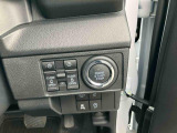 中古車をお選びいただく際に気になる走行距離や修復歴などに加えてキズ・凹みの有無・状態や消耗品の交換、今までの整備状況が &ldquo;ダイハツ認定中古車カルテ&rdquo;でわかります。