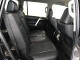 ゆとりある広々とした車内空間は、ドライブを始め買い物やレジャーなど、幅広く活躍します。一人でもみんなとでもお出かけを楽しみましょう!