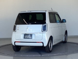 バックカメラが付いているのでバックでの車庫入れも安心です。