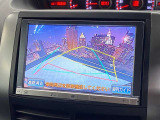【バックカメラ】運転席から画面上で安全確認ができます。駐車が苦手な方にもオススメな便利機能です。