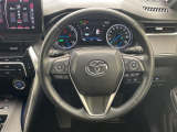【革巻きステアリング】本革仕様で高級感あふれるハンドルです。使えば使うほど味が出てくるので段々と愛着が湧いてくるのはレザー素材ならではです!