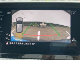 前後パーキングセンサー&リアビューカメラで、車庫入れも安心です。パーキングセンサーは音だけでなくモニターで接近情報を確認出来てより安心です。