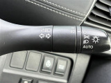 【オートライト(AUTO)】外の明るさをシステムが感知して、自動でヘッドライトが点灯します!ヘッドライトをつけ忘れを防ぐ便利機能です。