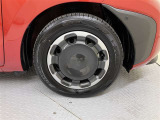 タイヤサイズは185/65R15になります。