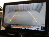 バックガイドモニターで、後方を確認しながら安心して駐車することができます。運転初心者も熟練者も必須の機能ですよ!