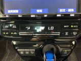 オートエアコン付きです!お好みの温度をセットするだけでエアコンの風量などを自動でコントロール。快適な車内でお過ごしいただけます。