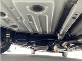 車両後方からの下回りです