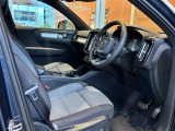 ◆LIBERALAは、輸入車選びの新たなスタイルを提案するインポート・セレクト・ブランドです。オーナー様となる方がクルマから直接感じる感性を第一にした、最良の一台との出会いをコーディネートいたします。