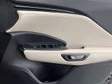 【運転席ドアの内側】