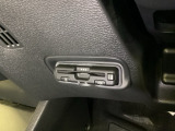 ハンドルの左下にETCがついています。高速道路の料金所の通過も楽々です。カードの取り出しもしやすい場所についています。