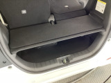 アイデア次第でいろいろな使い方ができる広くて使い勝手のいい荷室。