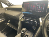 【オートエアコン】車内温度を感知して自動で温度調整をしてくれるのでいつでも快適な車内空間を創り上げます!