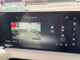 【ドライブレコーダー】走行中の映像を記録します。事故などのトラブル時に確認ができ、証拠映像としても役に立つだけでなく、危険運転などの抑止にも効果があります。