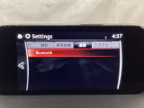 Bluetoothに接続することで、スマートフォンに入っている音楽アプリを車内で楽しめたり、通話が出来ます♪