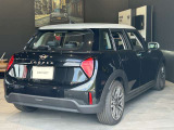 かわいいテールのデザインはほかの車にはない魅力があります。ひと目で&ldquo;MINI&rdquo;とわかるデザインです。