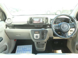 すっきりとした運転席回り☆