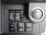 両側電動スライドドアです!運転席から開閉することができますよ♪