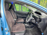 運転席まわりには十分なスペースがあり、大柄な方でもゆったり運転していただける環境です。