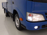 フォグランプ装着車です。暗い夜道の車両前方を明るく照らします