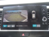 【バックカメラ装備済み】駐車の際の心強い味方!ガイドを見て確認しながら駐車できるので安全です。