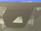 【三菱e-Assist】走行中に前方の車両等を認識し、衝突しそうな時は警報とブレーキで衝突回避と被害軽減をアシスト。より安全にドライブをお楽しみいただけます。