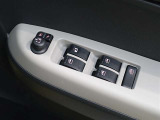 パワーウインドウを装備しております!後席ウインドゥの閉め忘れも運転席で解決できます♪