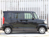 当店の中古車販売は、安心してご購入いただくために、ご契約、ご納車を含め当店にご来店いただけるお客様にお願いしております。