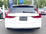 全国のVOLVOからお取り寄せが可能※!遠方の店舗に展示してあるクルマが気になる場合も、最寄りの店舗でご購入ただくことが可能です!是非私たちに要望をお聞かせください!※別途費用