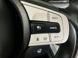 【アダプティブ・クルーズ・コントロール】予め設定した車速内でクルマが自動的に加減速。 前走車との適切な車間距離を維持しながら追従走行し、高速道路でのドライバーの疲労を軽減してくれる嬉しい機能付♪
