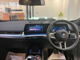 アウトバーンでの走行を見据えたBMWのブレーキシステムはもしもの時にもいち早くマシンを停止してくれます。
