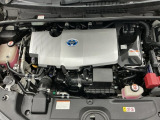技術が詰まったエンジンルームもご覧の通りピカピカにクリーニング済みです。ハイブリッドなのでお財布にも環境にも優しいです。
